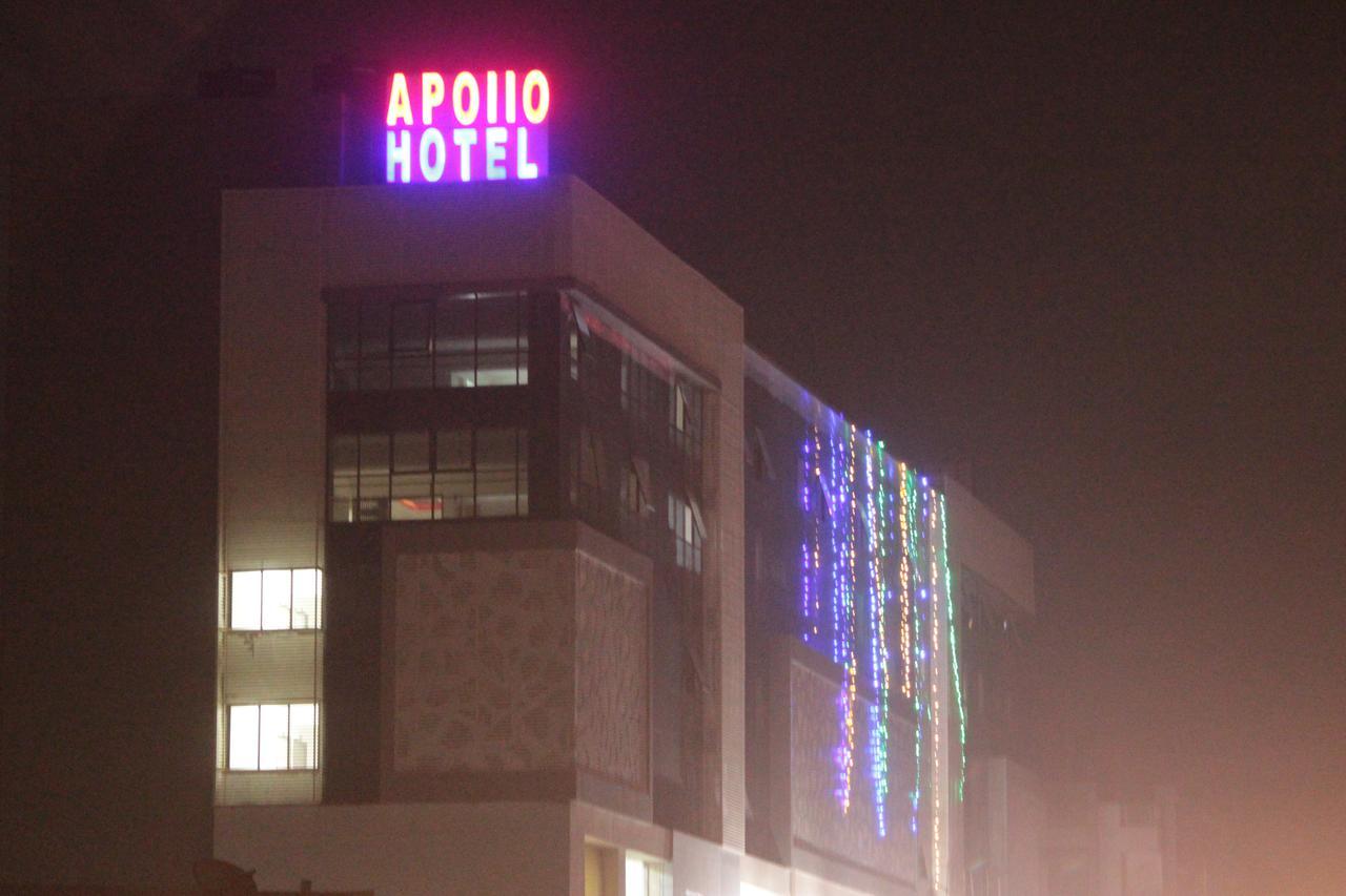Apollo Hotel Ahmedabad Exteriör bild